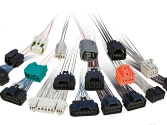 汽车连接器在电子领域扮演的角色